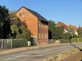 Außenansicht - Stadthaus mit Garten & Gewerbe in Erfurt kaufen: Ihr Wohntraum in Melchendorf auf über 1900 m²