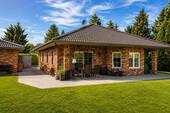 Hausansicht - Top gepflegter Bungalow mit hochwertiger Ausstattung, Garage und sonnigem Traumgarten