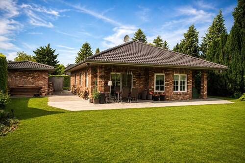 Hausansicht - Einfamilienhaus mit 135,00 m&sup2; in Brieselang zum Kaufen