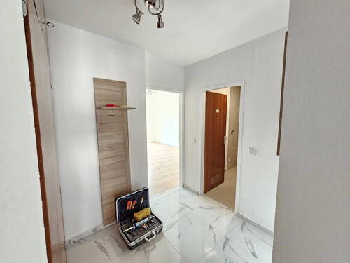 Flur - 2 Zimmer Etagenwohnung zur Miete in Nürnberg