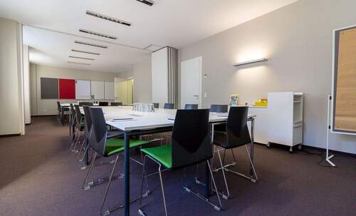 Bild 4 - Büro mit 4,00 m&sup2; in Frankfurt am Main zur Miete
