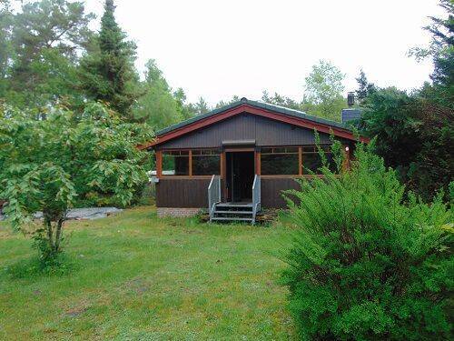 Hausansicht Eingangsseite Bild 1.jpg - 