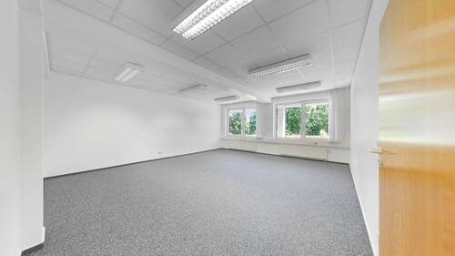 Büro - Büro mit 135,00 m&sup2; in Celle zur Miete