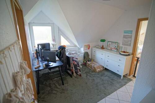 Diele mit Büroplatz OG - 