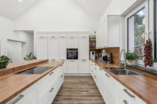 Küche - 6 Zimmer Doppelhaushälfte zum Kaufen in Neutrebbin