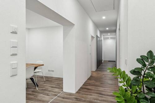 Flur aus Sicht der Küche - 