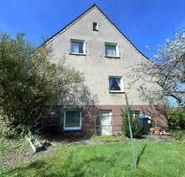 Modernisierungsbedürftiges Wohnhaus auf Erbbaugrundstück in Gevelsberg - attraktive Aussichtslage am Lindengraben