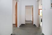 Flur (2) - 