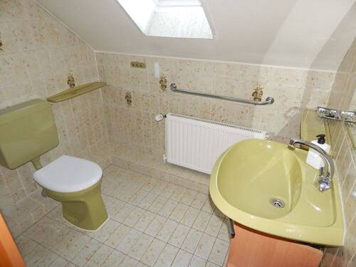 Badezimmer mit Dusche - 