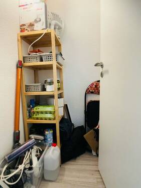 Abstellkammer - 