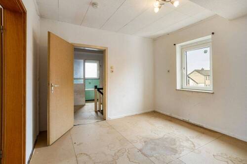 Zimmer Haus b. - 