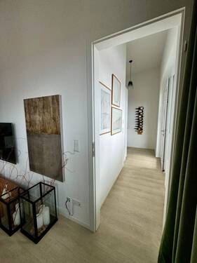 Flur - 3 Zimmer Etagenwohnung in Leonberg