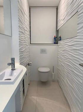 WC - 