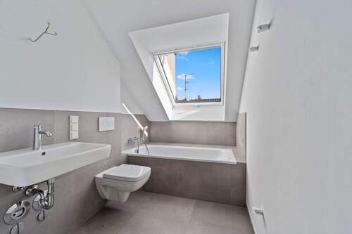 Bad - 3 Zimmer Etagenwohnung zum Kaufen in Eschborn