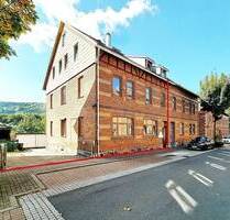 Vermietetes Mehrfamilienhaus als Doppelhaushälfte nebst Doppelgarage und Garten - Zella-Mehlis