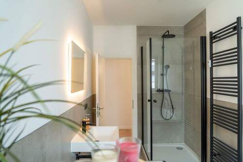 Badezimmer - Etagenwohnung mit 129,40 m² in Wendelstein zum Kaufen