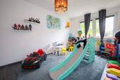 Schlafzimmer/Kinderzimmer - 