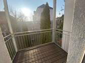 Balkon hofseitig - 2 Zimmer Etagenwohnung zur Miete in Leipzig