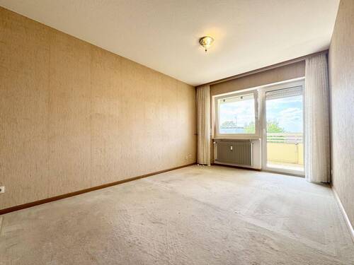 3.Zimmer mit Balkonzugang - 