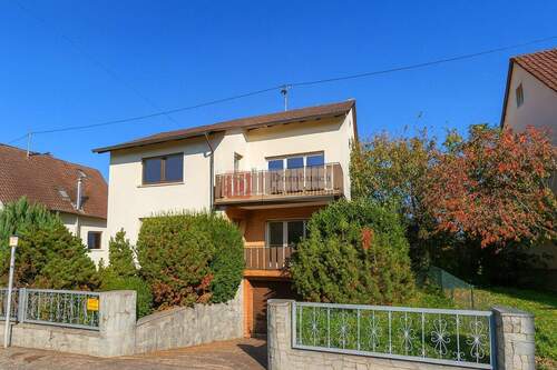 Hausansicht Bild 2 - 8 Zimmer Mehrfamilienhaus, Wohnhaus zum Kaufen in Frankfurt am Main