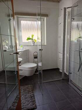 Duschbad mit Bodenablauf - 