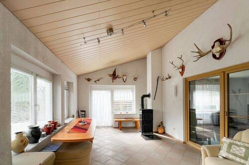 Wintergarten mit Fußbodenheizung und Kamin - Einfamilienhaus mit 132,70 m² in Erfurt / Niedernissa zum Kaufen