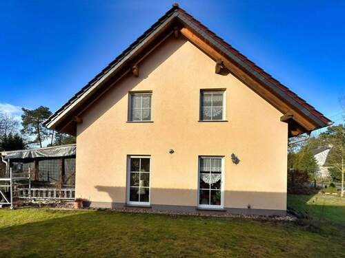 Südostseite - 5 Zimmer Einfamilienhaus zum Kaufen in Schorfheide