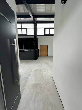 Eingangsbereich Wohnung - 