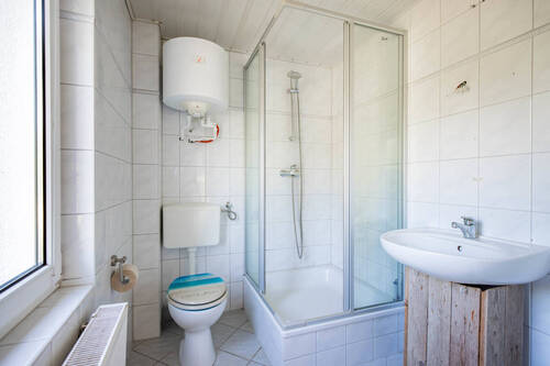 Badezimmer Wohnung 2 - 
