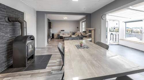 Ess- und Wohnzimmer - 