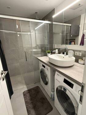 Bad mit Walk in Dusche - 