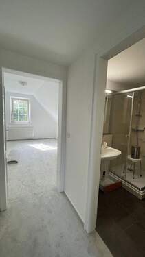 SZ im OG mit Duschbad - 