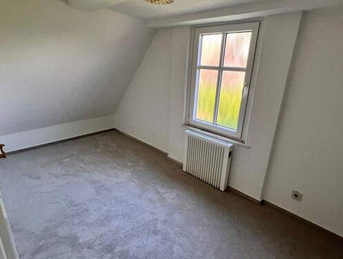 Schlafzimmer OG/neuer Teppich - 