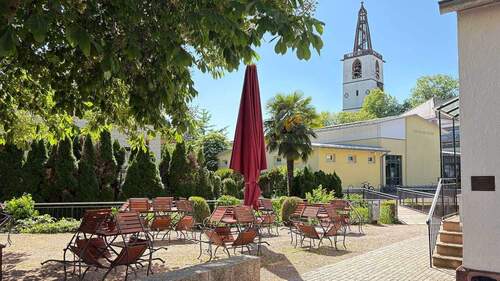 roccafé und Grundschule - 