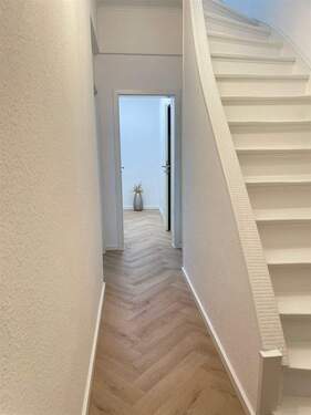 Flur - 4 Zimmer Reihenmittelhaus in Bremen