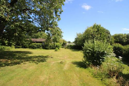 Das Baugrundstück in Richtung Osten - 