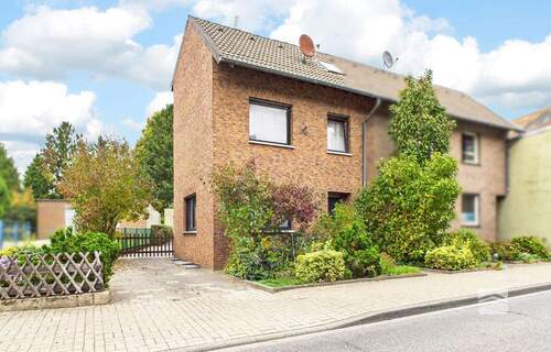 Vorderansicht - 4 Zimmer Reihenendhaus zum Kaufen in Gangelt