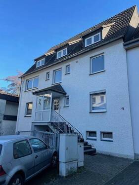 Vorderansicht - 8 Zimmer Mehrfamilienhaus, Wohnhaus zum Kaufen in Arnsberg