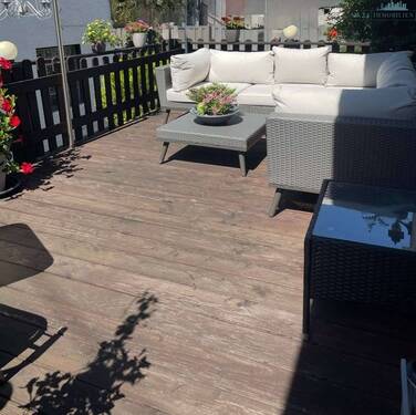 Terrasse - Etagenwohnung mit 120,00 m&sup2; in Linden zur Miete