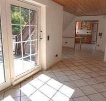 Großzügige 4 Zimmer Dachgeschoss Wohnung mit großem Süd-Balkon im Zweifamilienhaus - Lingen (Ems) Baccum