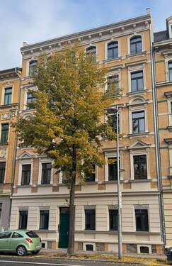 Hausfront - Etagenwohnung mit 60,00 m&sup2; in Leipzig zur Miete