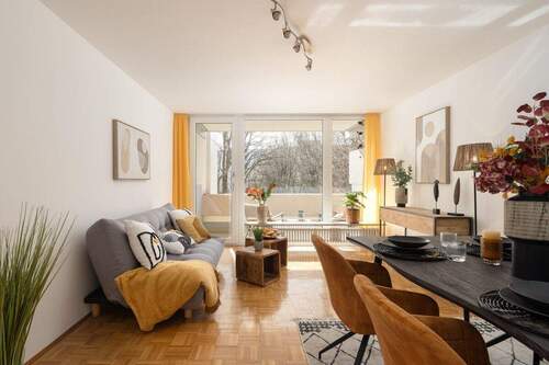 Große Fensterfront - 