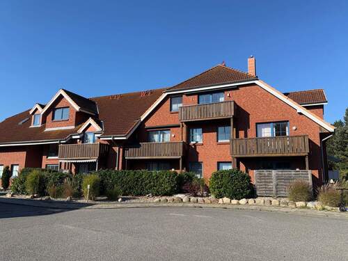 1.jpg - Renovierte Wohnung mit Tiefgarage - nur 100 Meter zum Strand