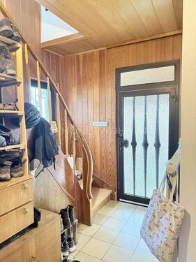  Diele Eingang - 8 Zimmer Einfamilienhaus in Mainz