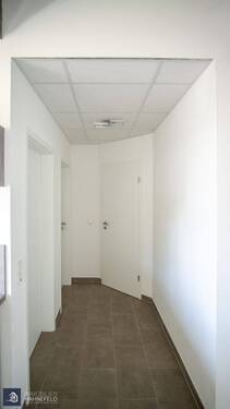 Treppenhaus - 2 Zimmer Etagenwohnung zur Miete in Limburg