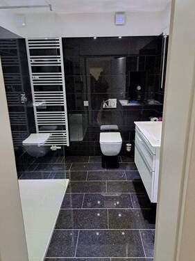  Bad mit begehbarer Dusche - 