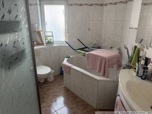 Bad Erdgeschoss-Wohnung - 