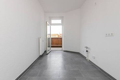 Küche mit Balkonzugang - Etagenwohnung mit 55,00 m&sup2; in Leipzig zum Kaufen