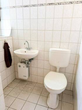 WC - 