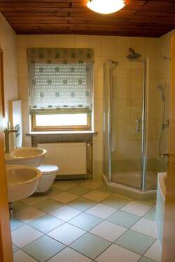 Bad, renoviert 2002 - 